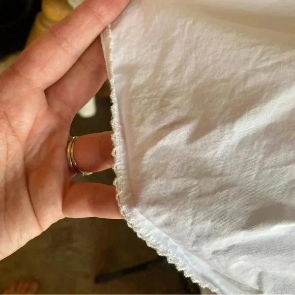 Olivaceous White Cotton Tiered Ruffle Off the Shoulder Top Shirt: Size Large - Picture 6 of 10